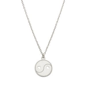 Srebrny damski naszyjnik celebrytka z ying yang z sercami zamiast koła