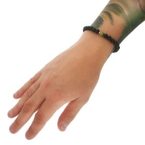 Męska bransoletka elastyczna z lawy wulkanicznej , zielonego jaspisu oraz kuleczki srebrnej na ręce