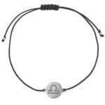 Bransoletka dla Wagi na sznurku z celebrytką. Bransoletka srebrna na czarnym sznurku na ręce