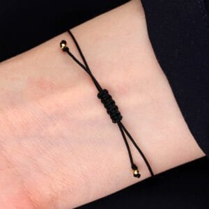 regulowana bransoletka na sznurku - wygląd