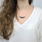 Naszyjnik z kianitem gold filled ekskluzywny i elegancki założony na modelce