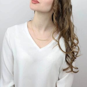 Ekskluzywny i stylowy złoty naszyjnik damski gold filled z opalem na dekolcie