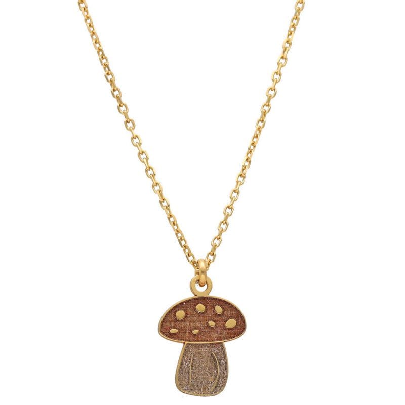 Jesienny naszyjnik z muchomorkiem. Grzybek pokryty cieniutka warstwą emalii która nadaje mu delikatny kolor. Całość wykonana ze srebra próby 925 pokrytego żółtym złotem