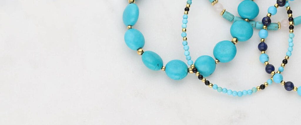 Biżuteria z turkusem - niebieskim kamieniem